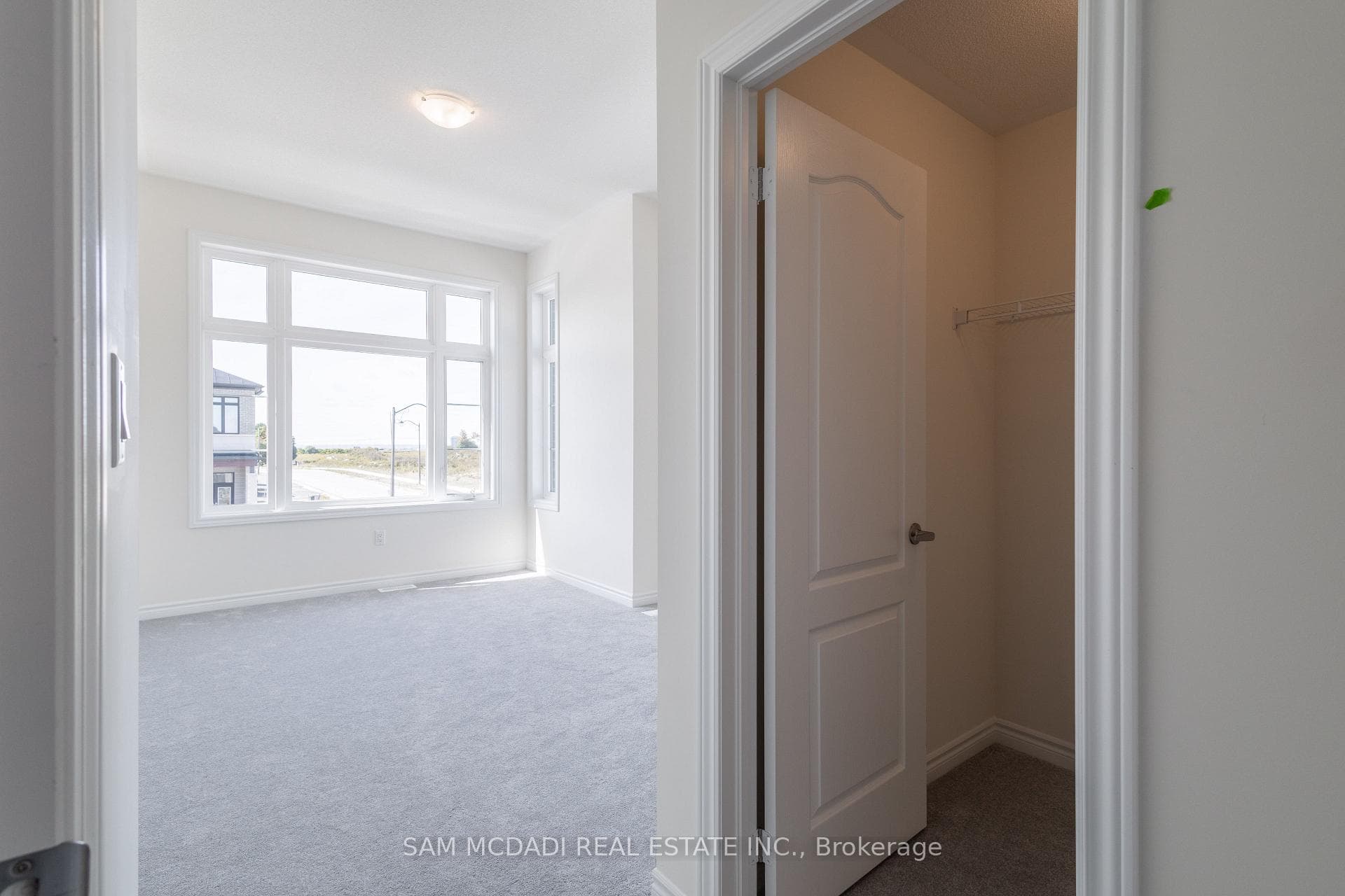 2151 Hallandale Street photo 30
