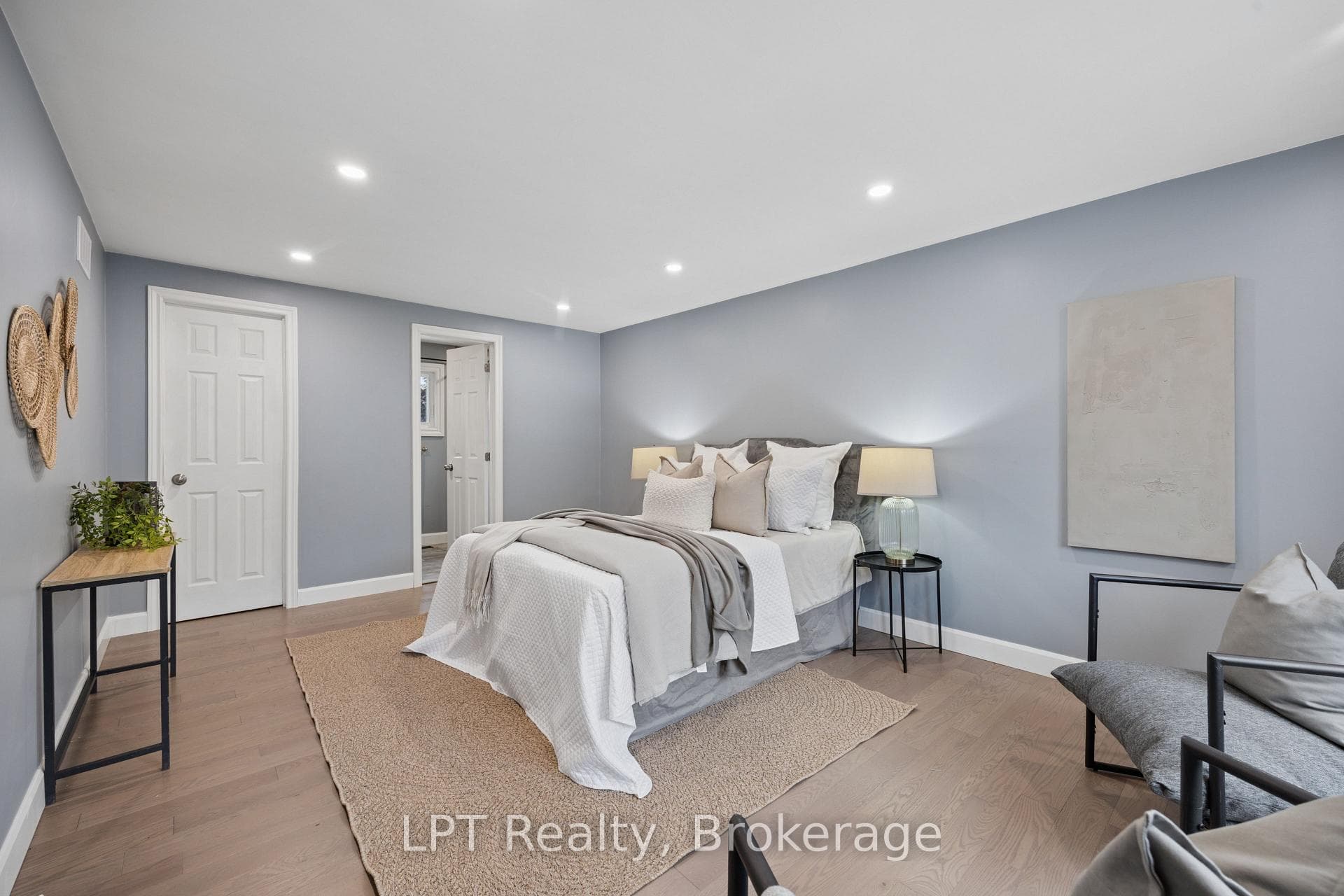 178 Sandringham Drive photo 19