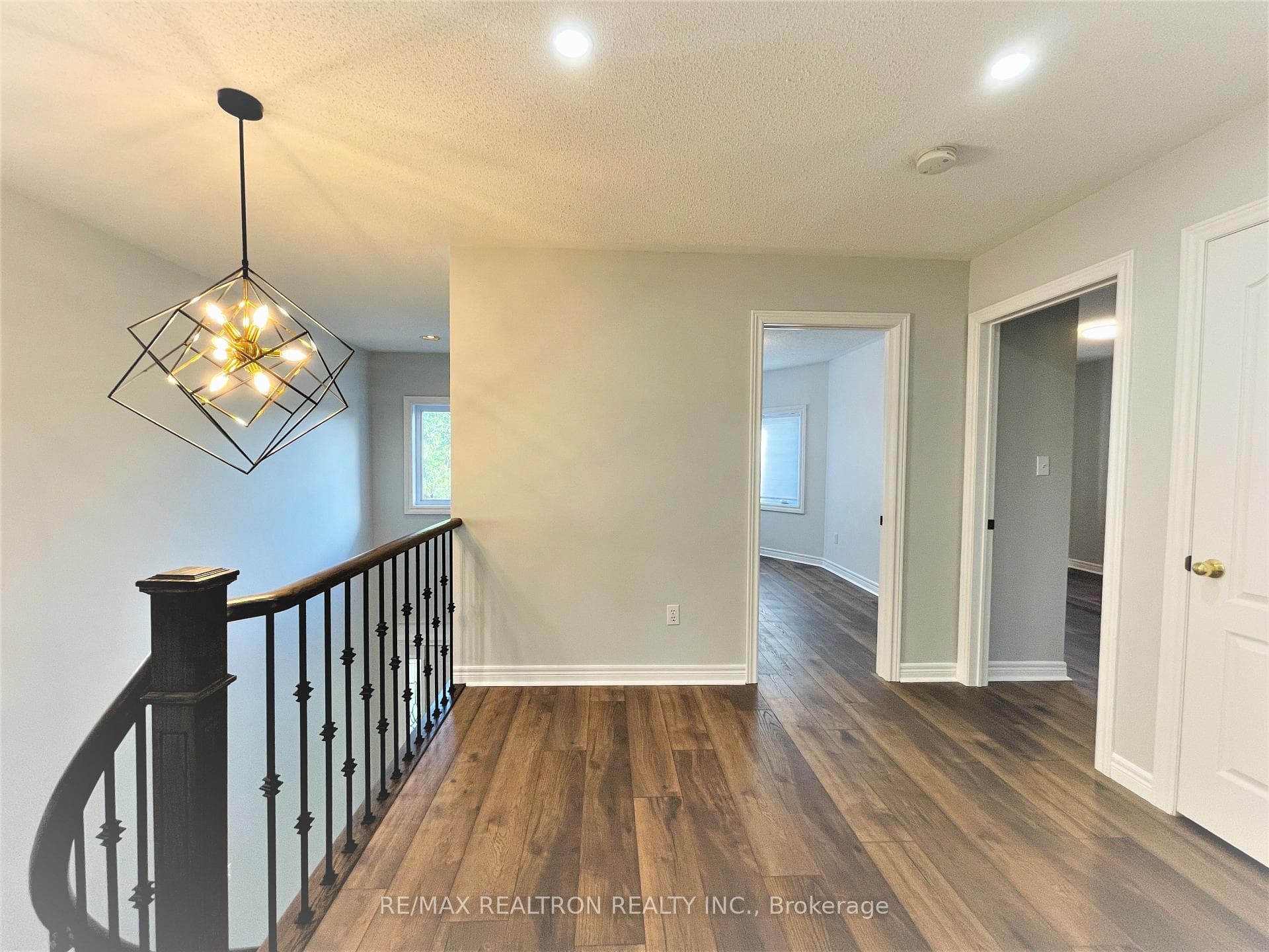 137 Bothwell Crescent photo 4