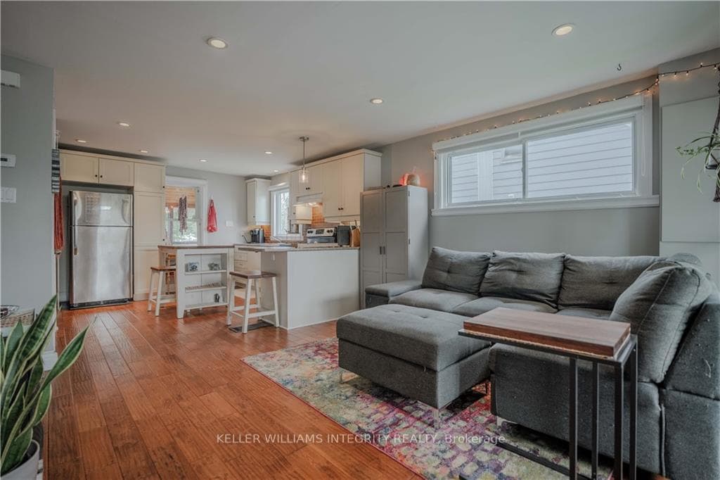 1133 HEBERT Street photo 6