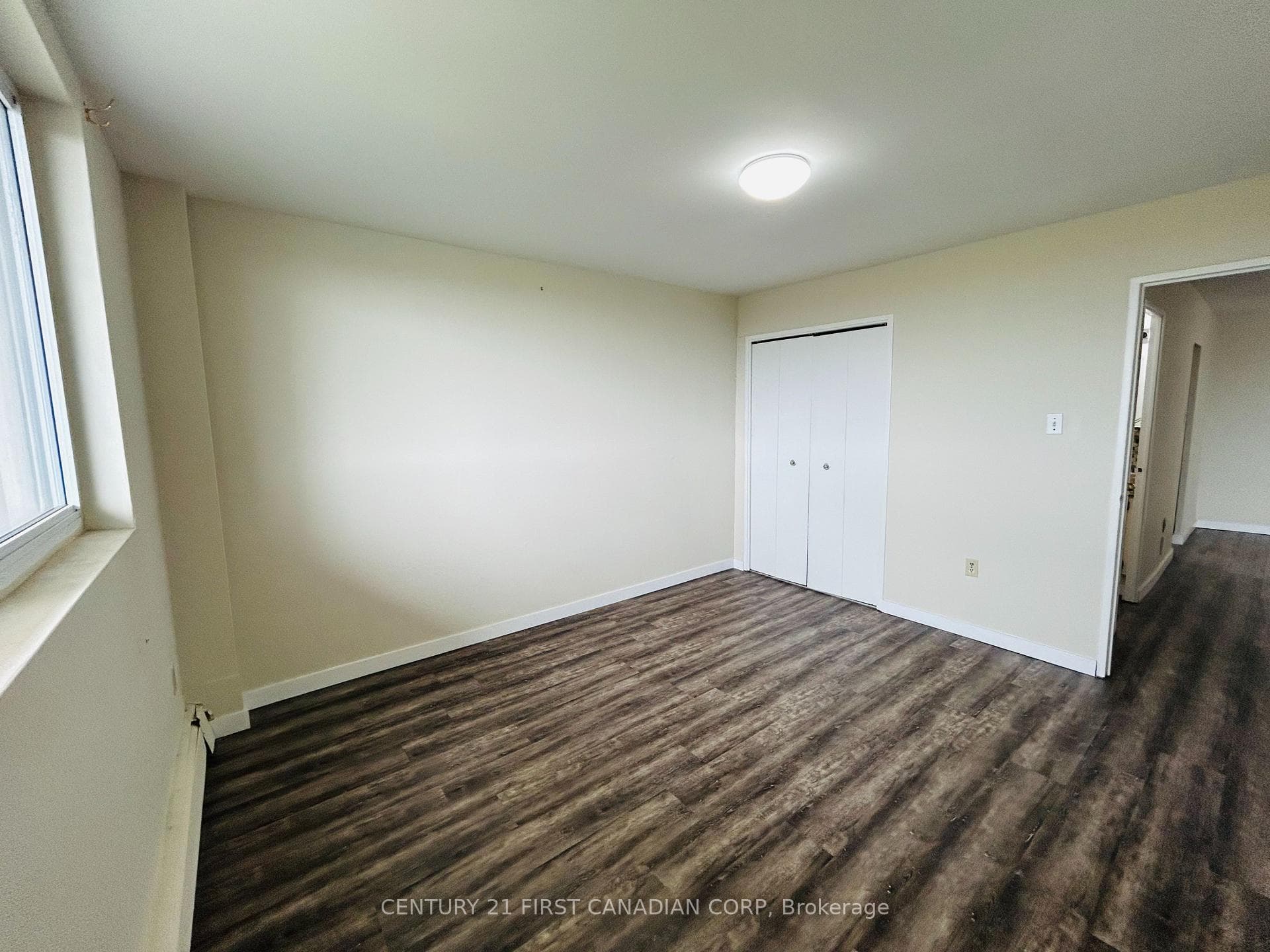 573 Mornington Avenue Unit 1009 photo 9
