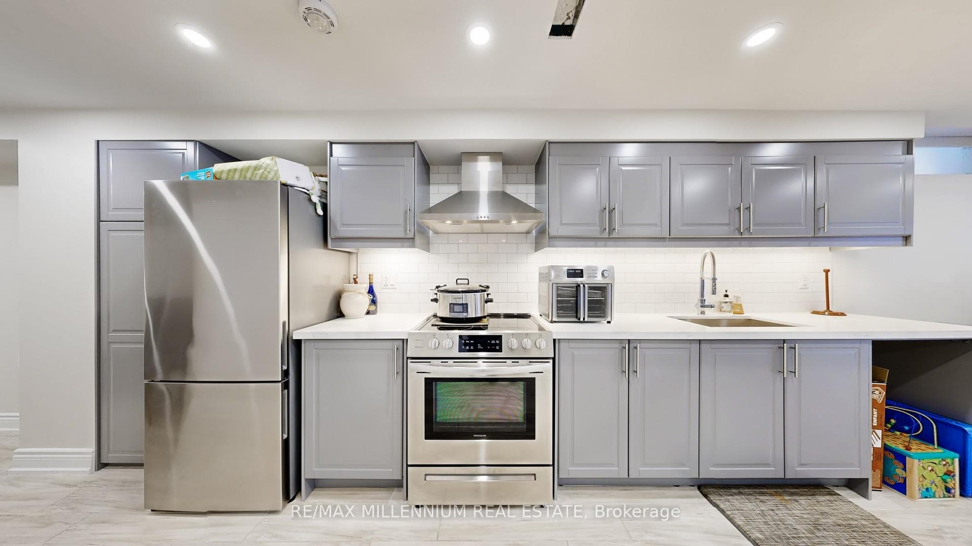 53 Zenith Avenue photo 46
