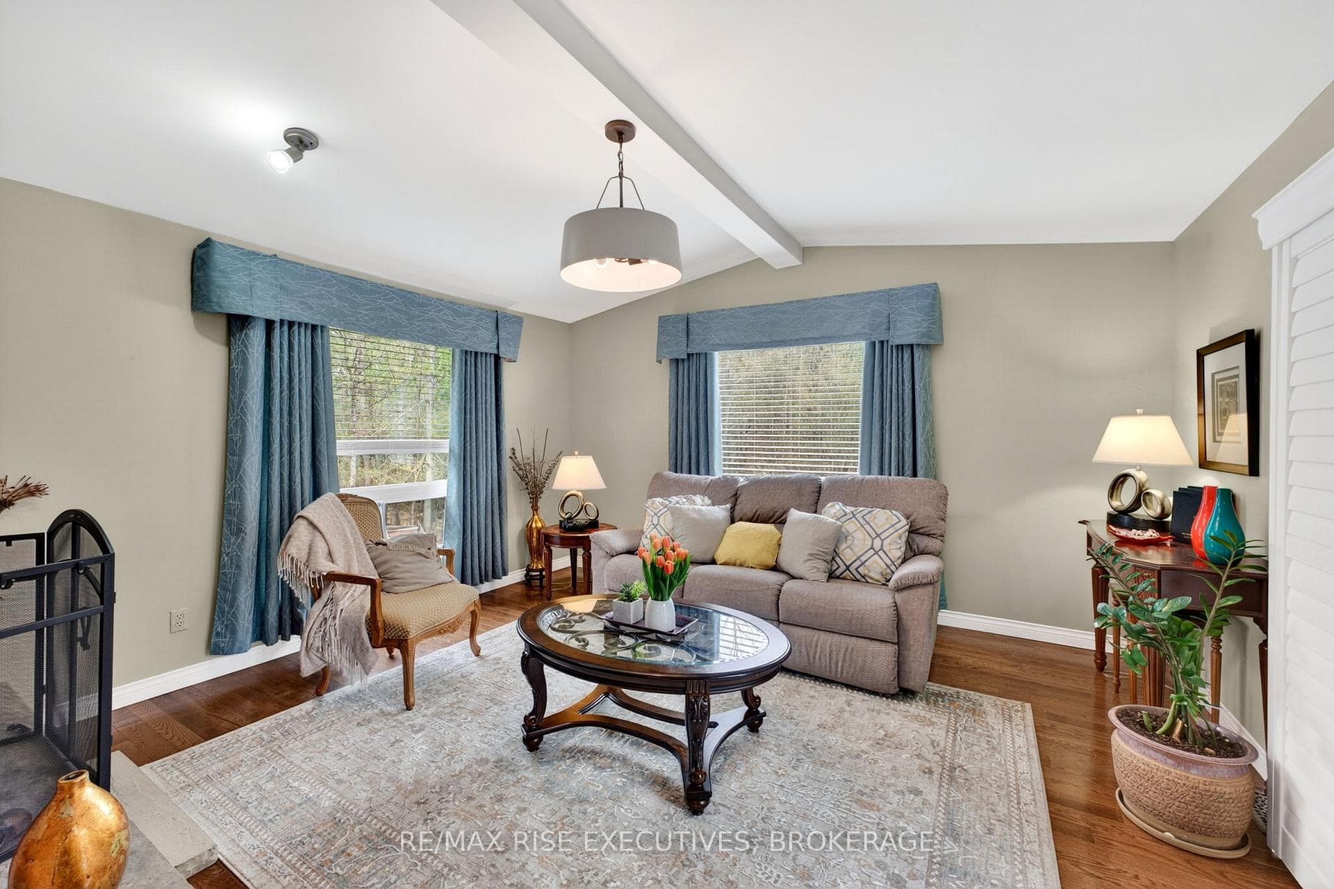 2405 Rideau Ferry Road photo 16