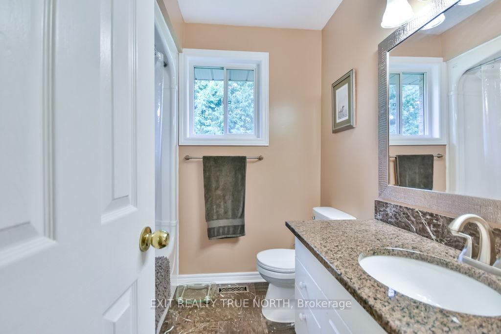 28 Nicholson Crescent photo 24