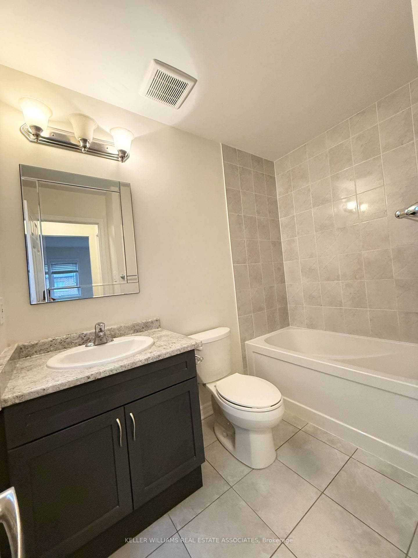 68 Stedford Crescent photo 17