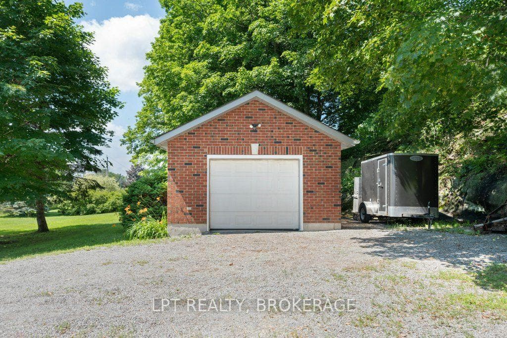 2978 Pine Grove photo 35
