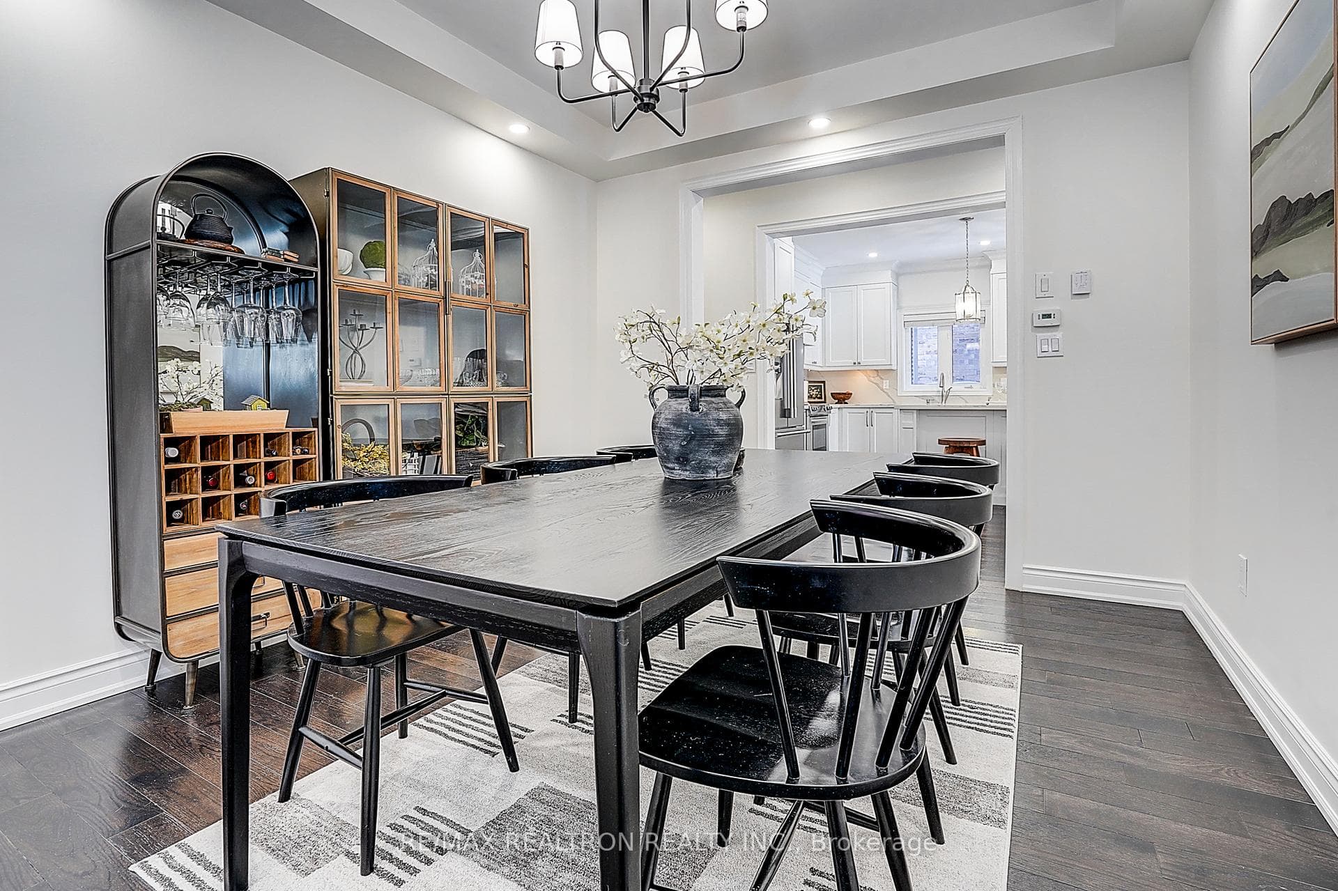 571 Davos Road photo 13