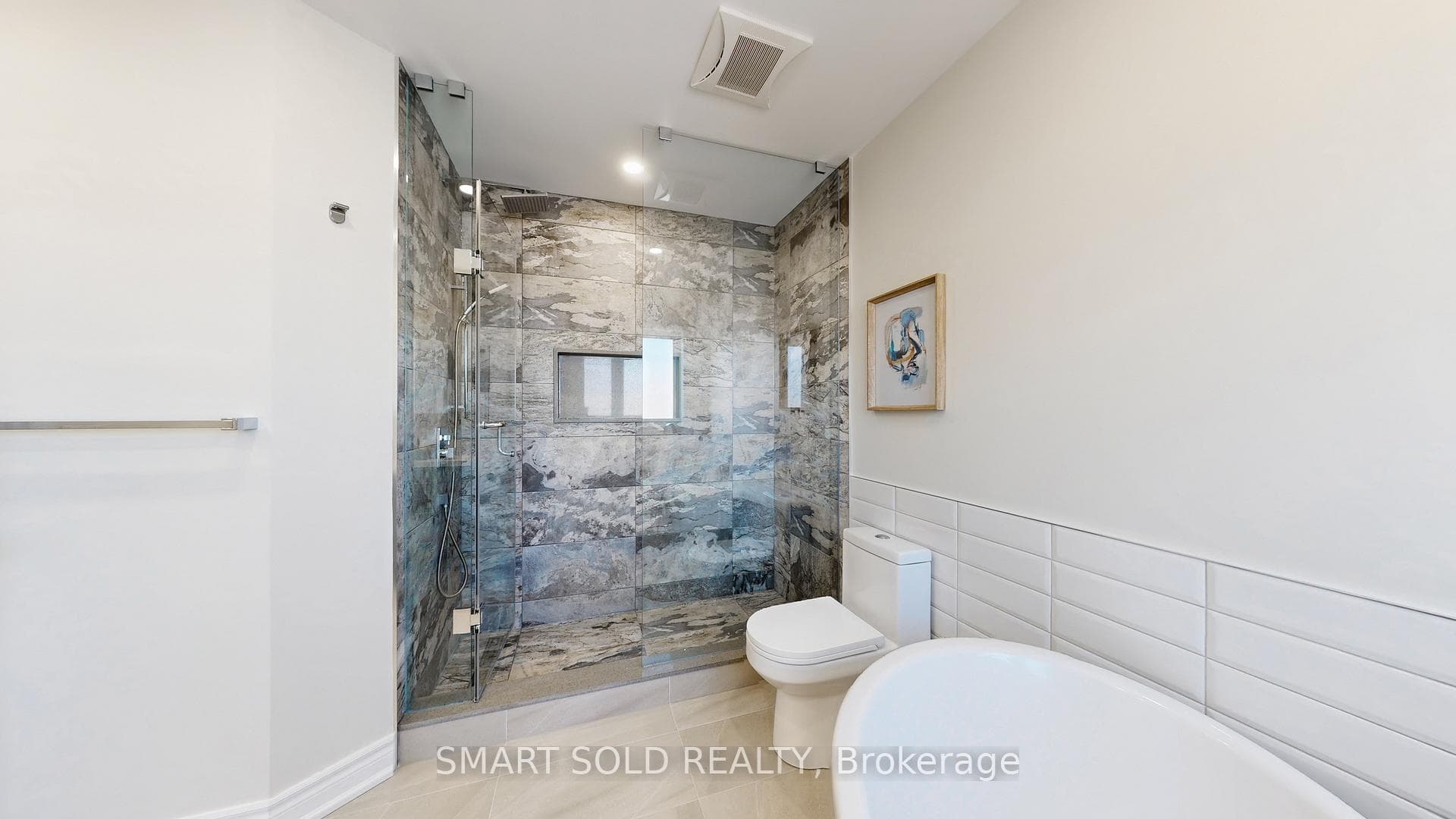 3 Manorwood Drive photo 27