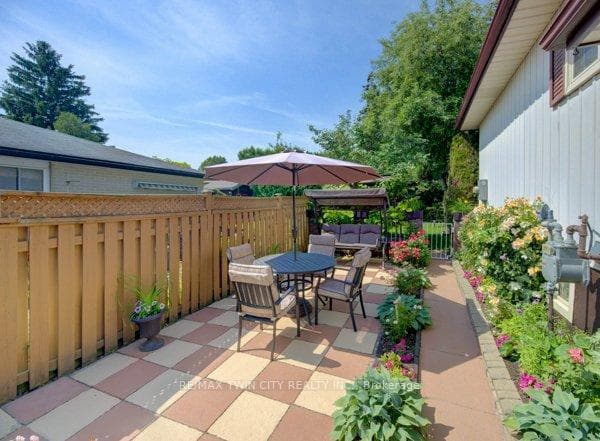 141 Hazelglen Drive photo 35