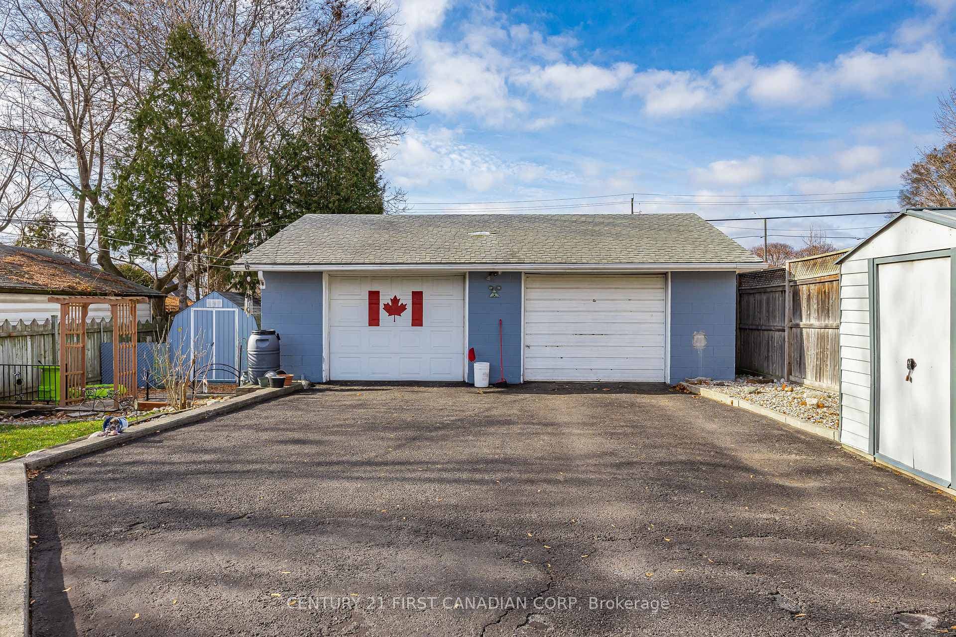 265 Short Avenue photo 35