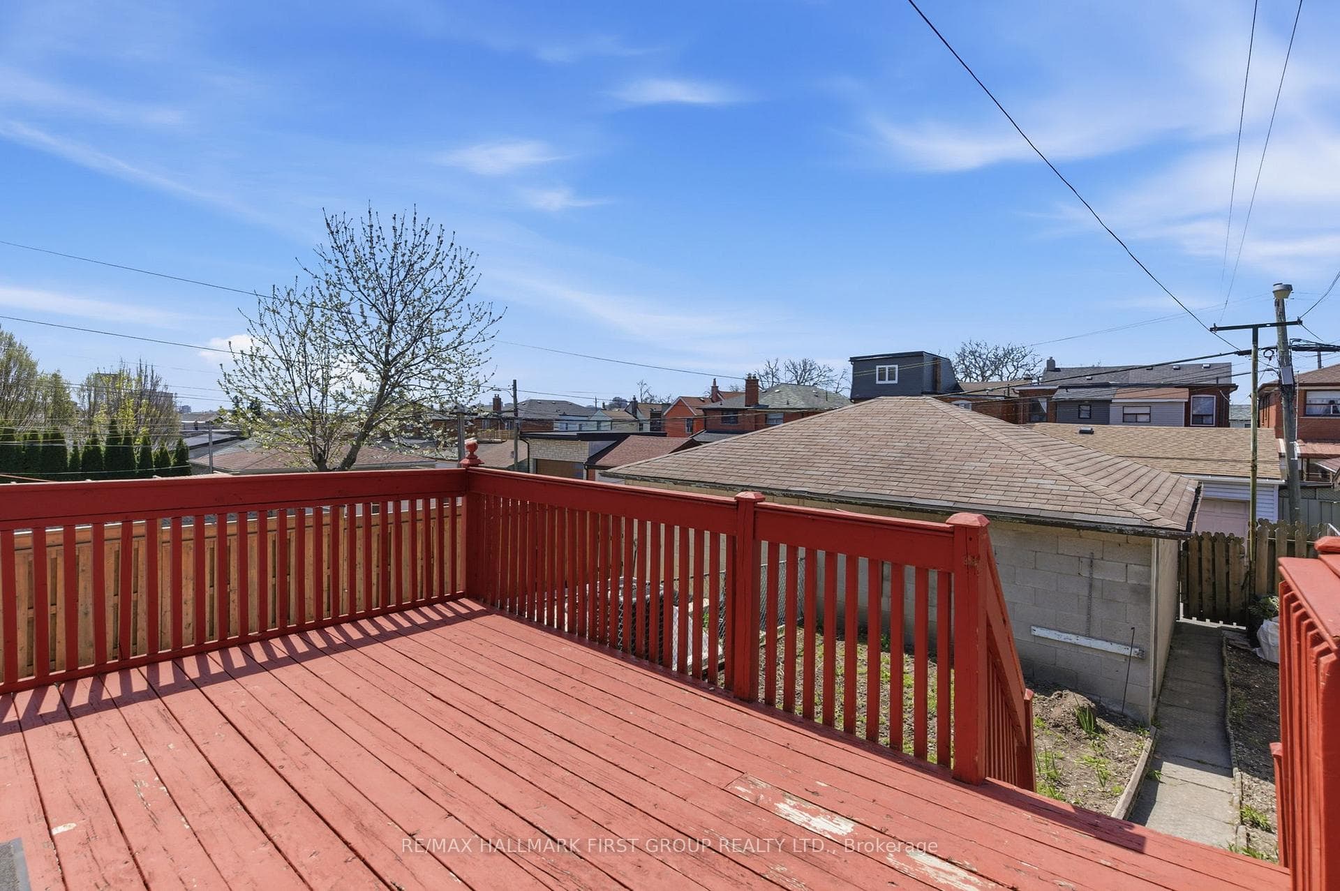 152 MCROBERTS Avenue photo 45