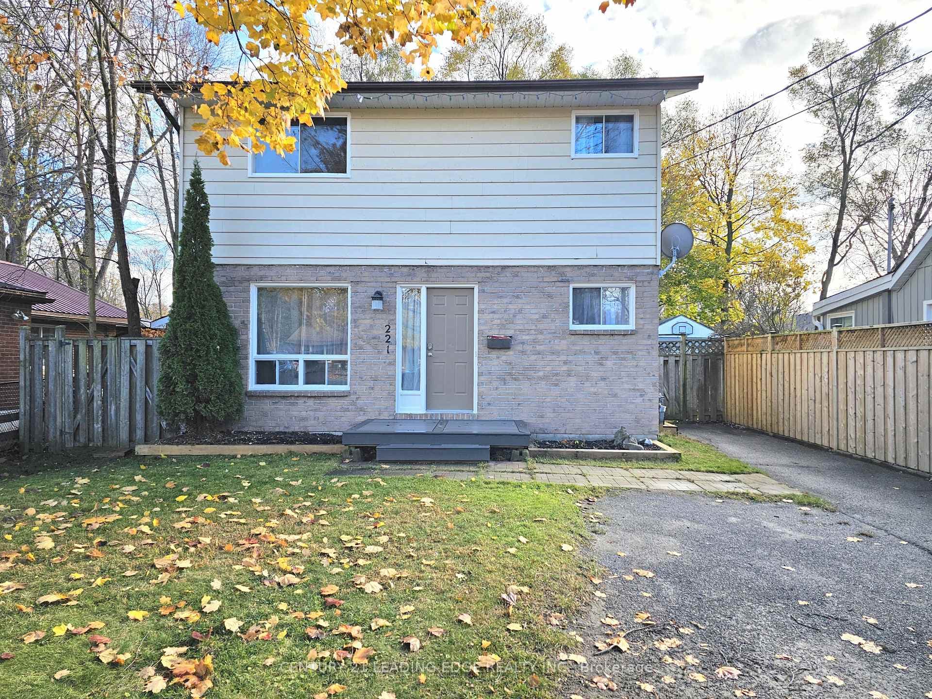 221 Pleasant Boulevard photo 1