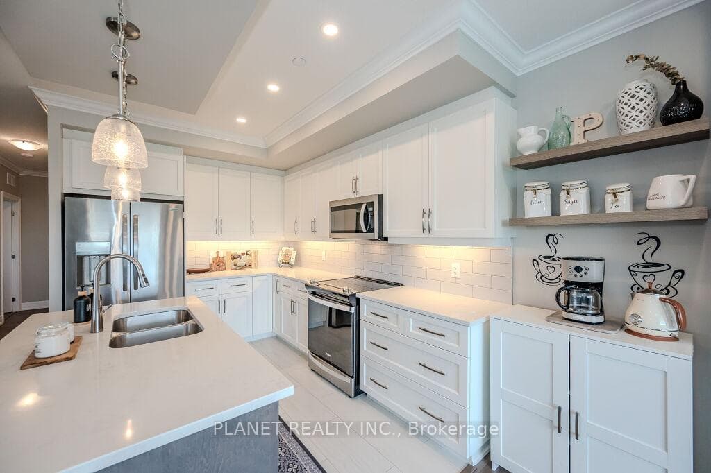1880 Gordon Street Unit 604 photo 9