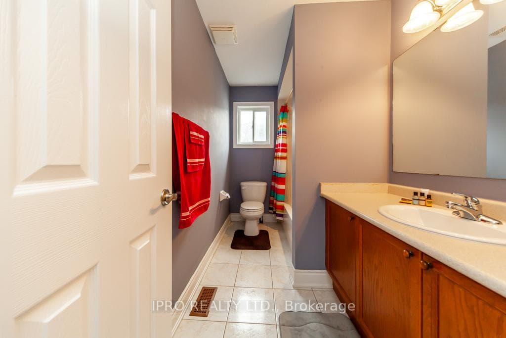 1896 Birchview Drive photo 25