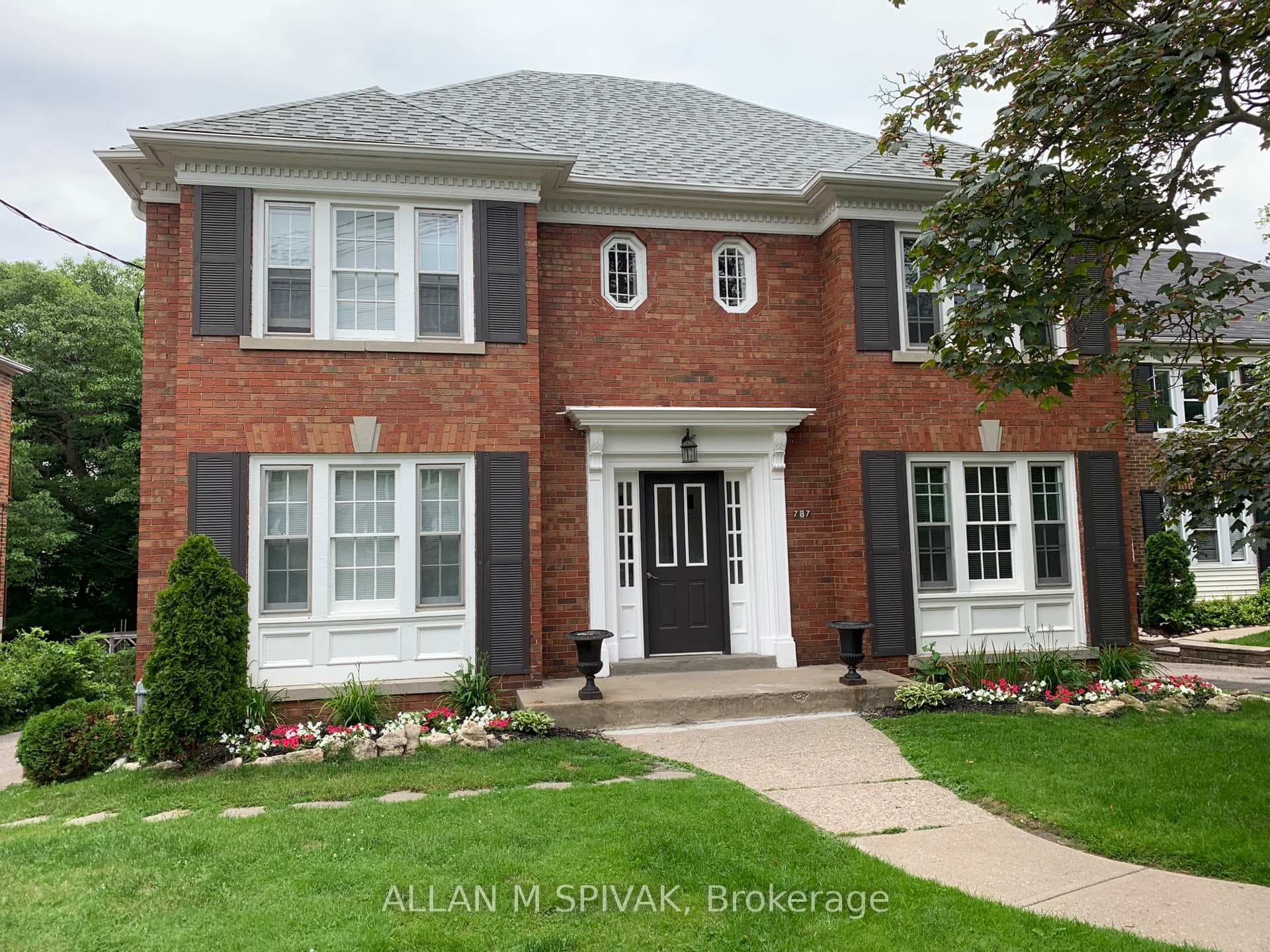 787 Spadina Road Unit N2 photo 1