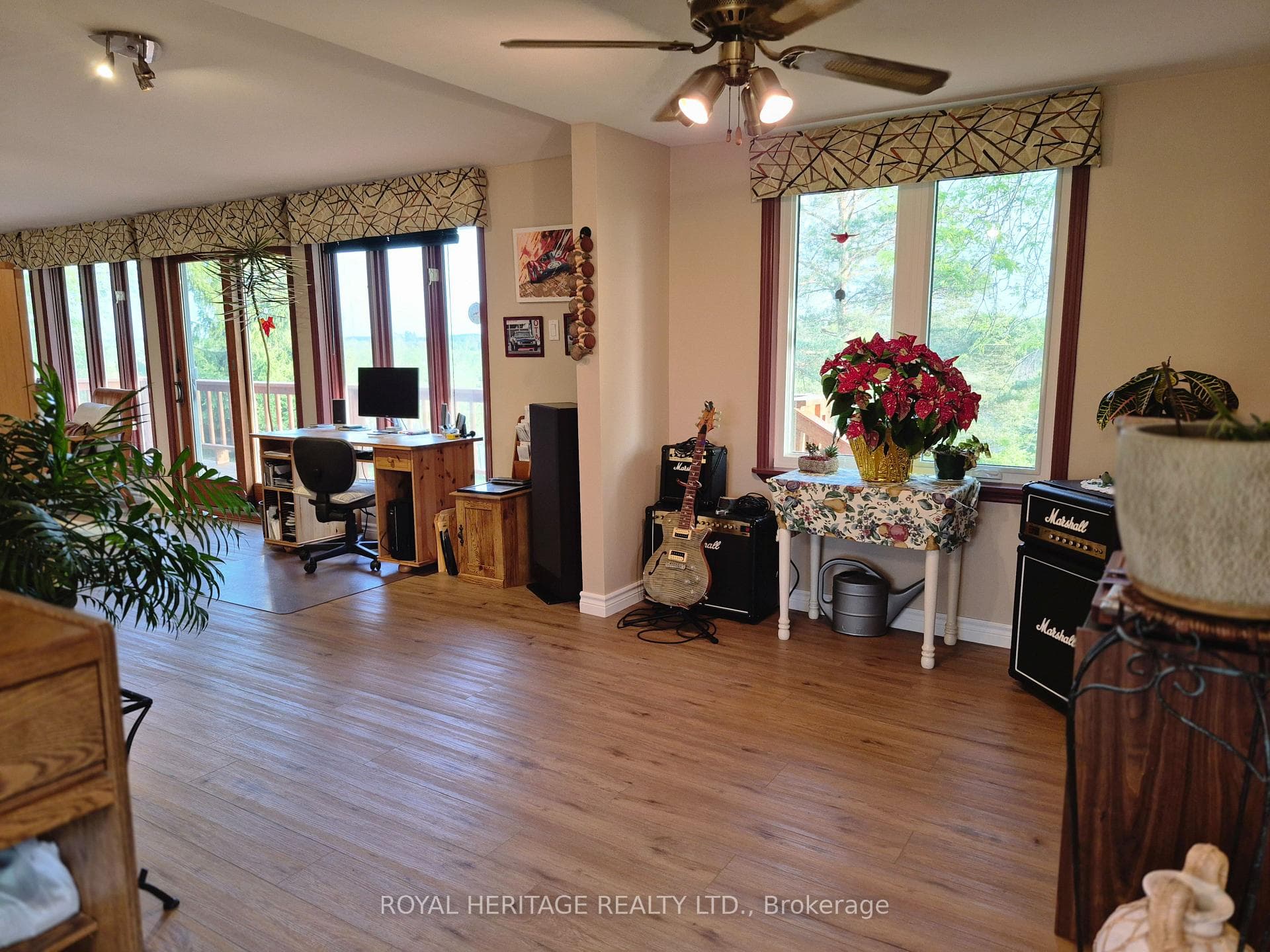 Office room with western beautiful western views