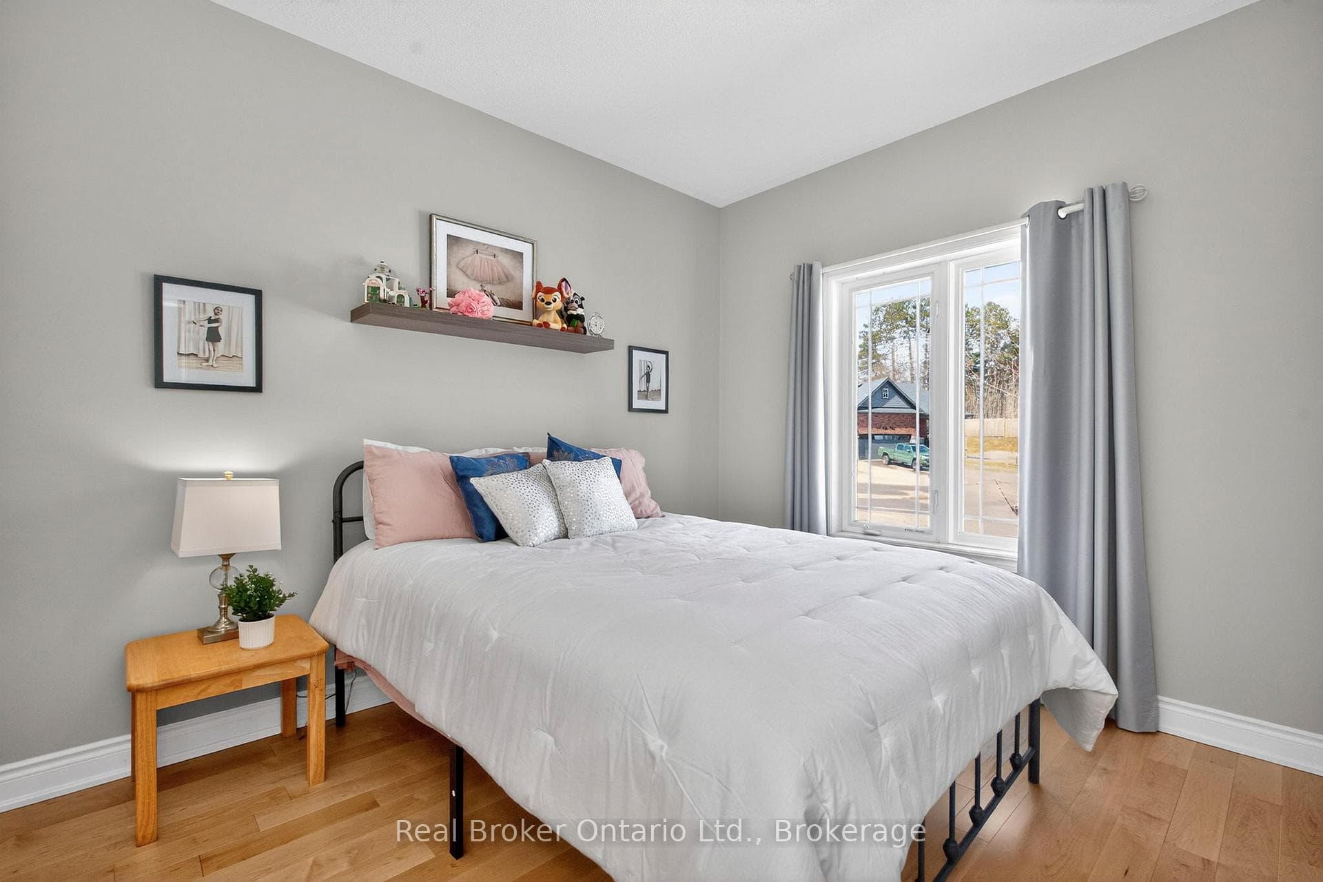 951 Stollar Place photo 18