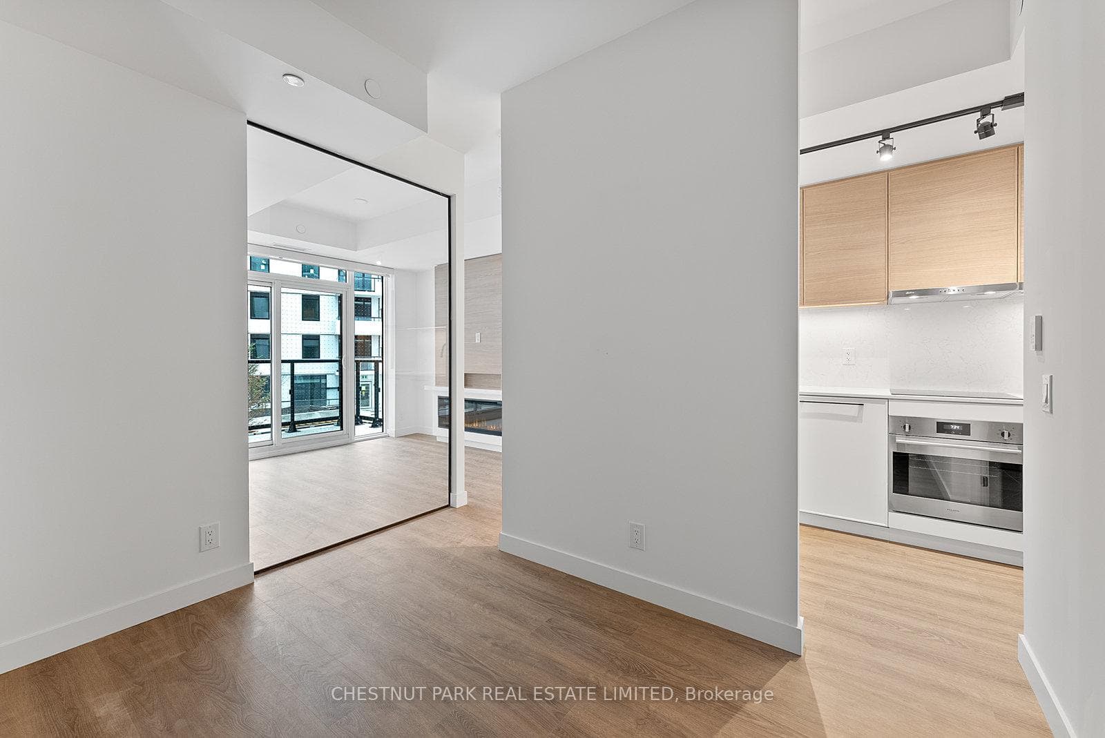 1050 Eastern Avenue Unit 403 photo 18