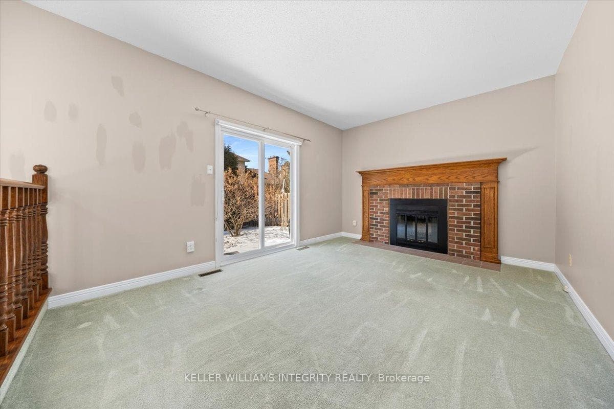38 Thare Crescent photo 20