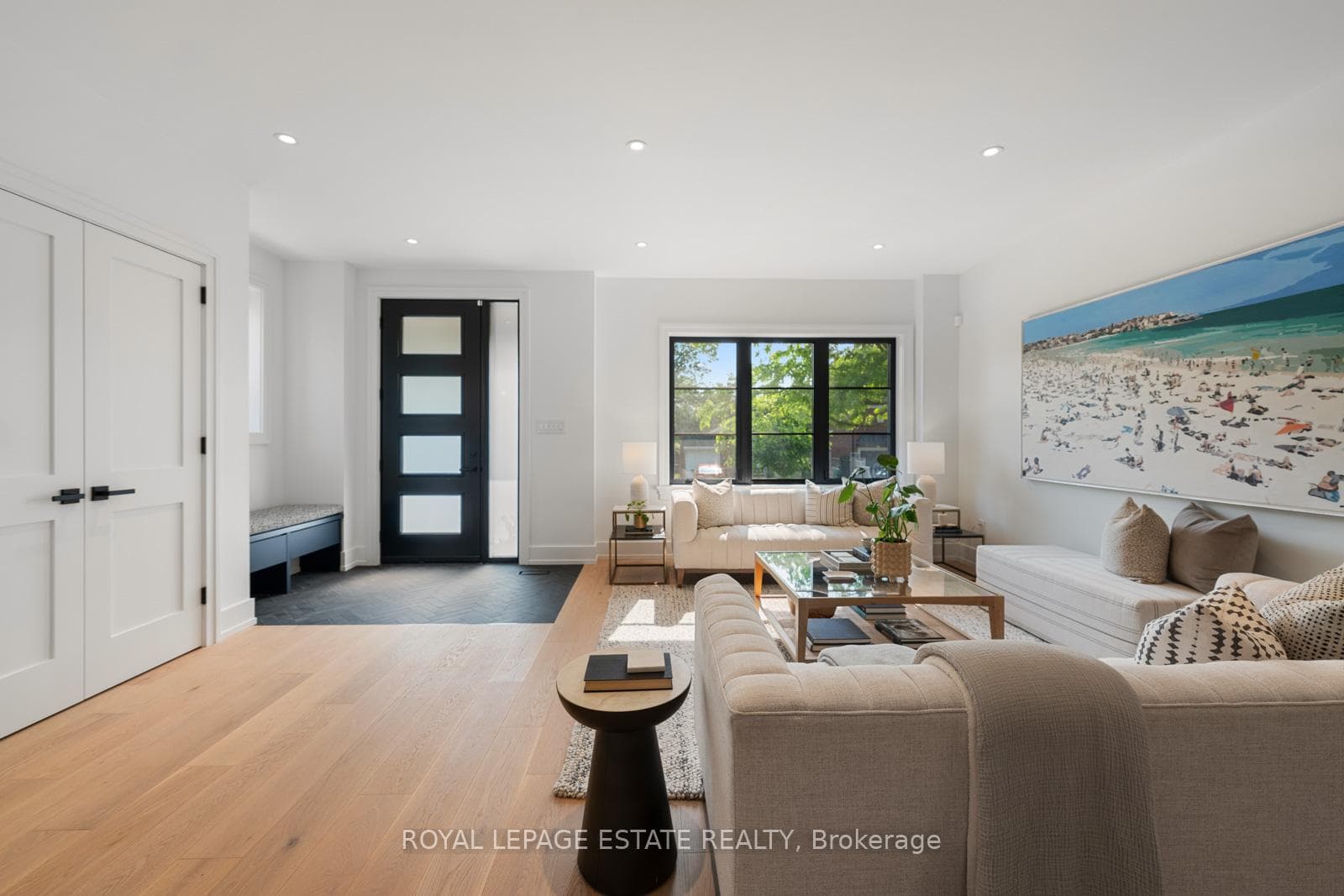 11 Hunt Club Drive photo 8