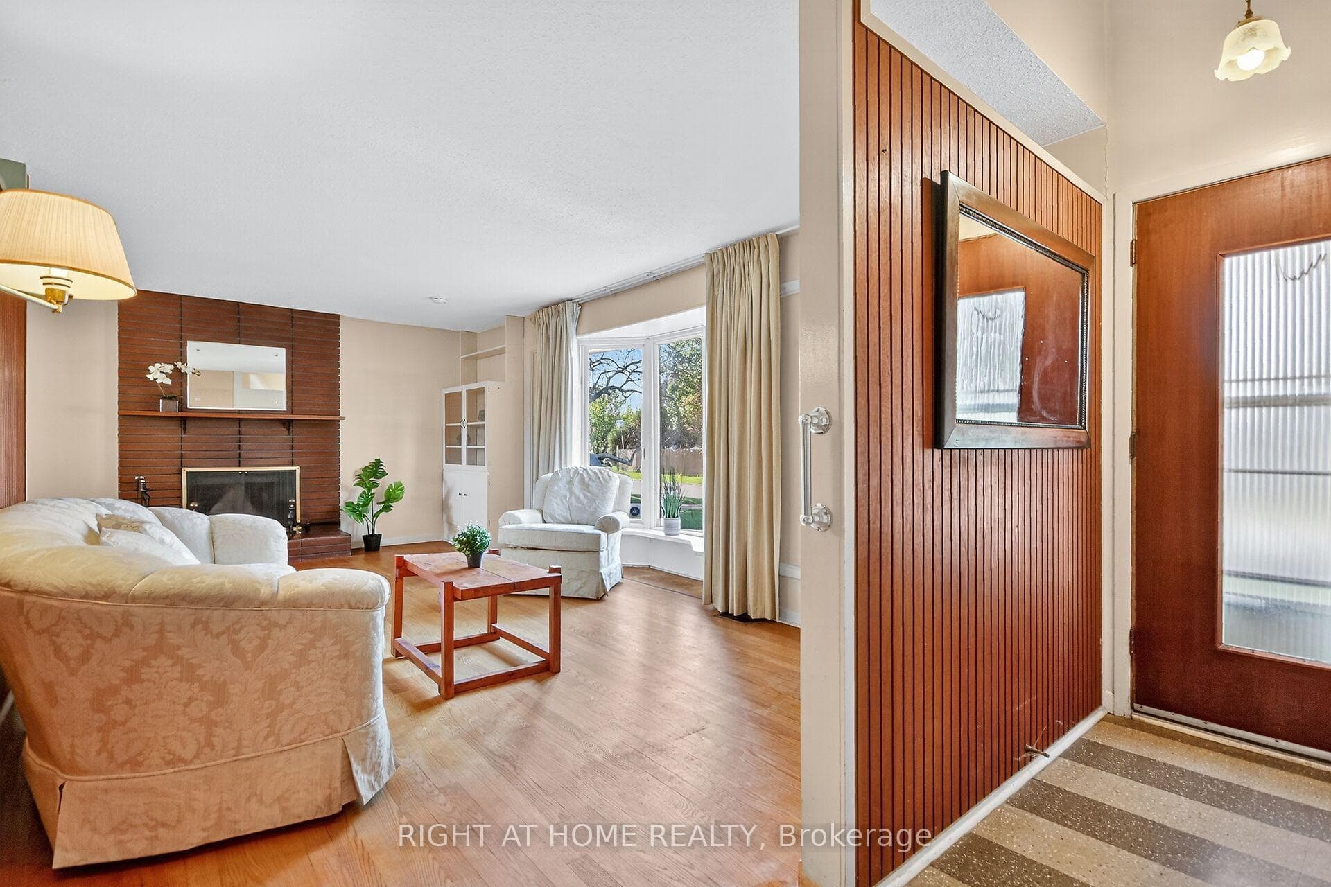 6 Higwood Drive photo 4