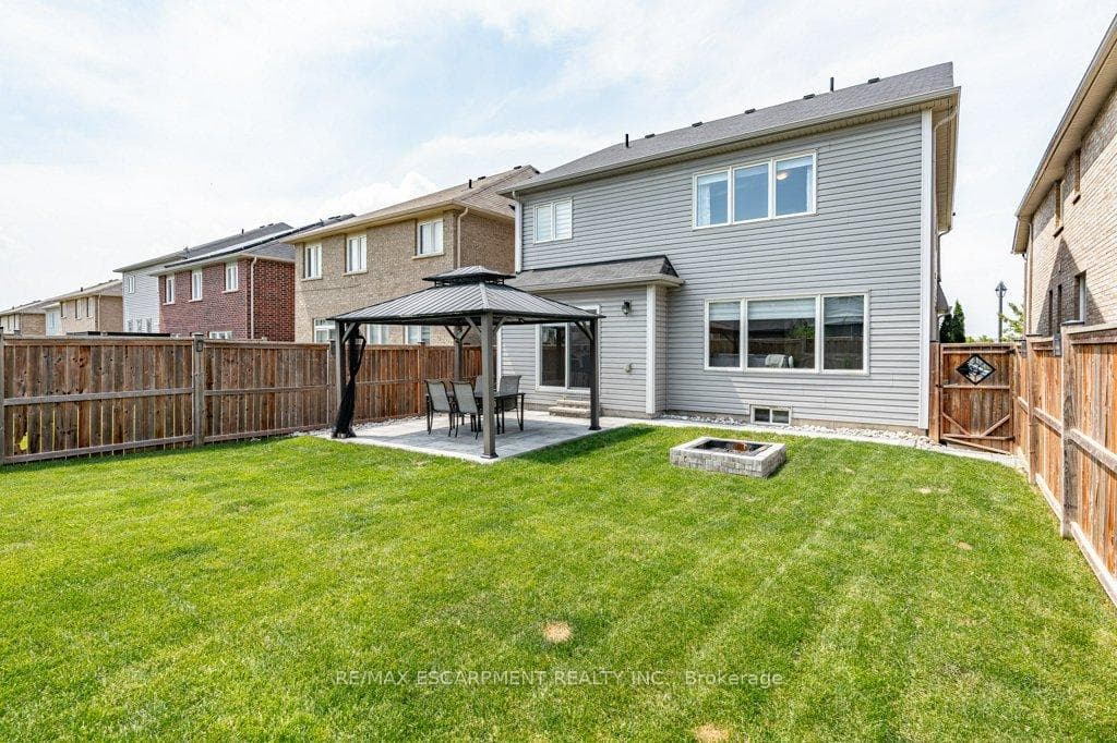 78 Gillespie Drive photo 31