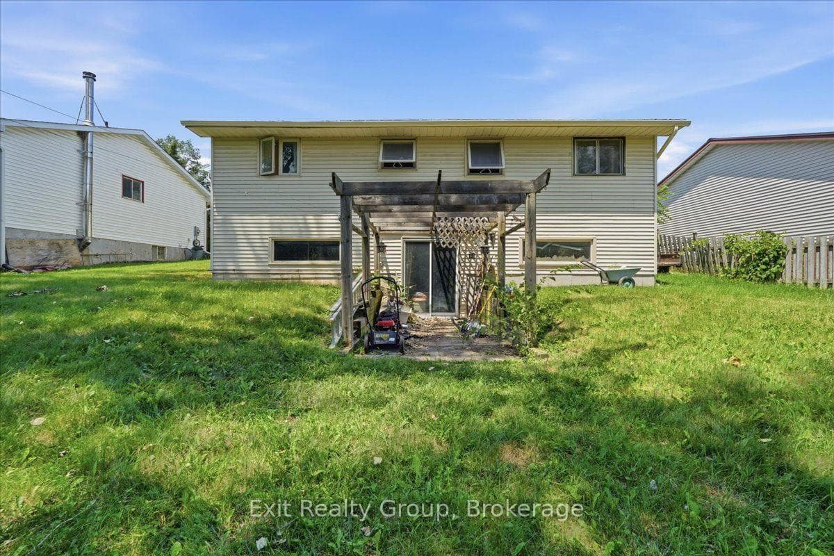 23 Van Alstine Drive photo 8