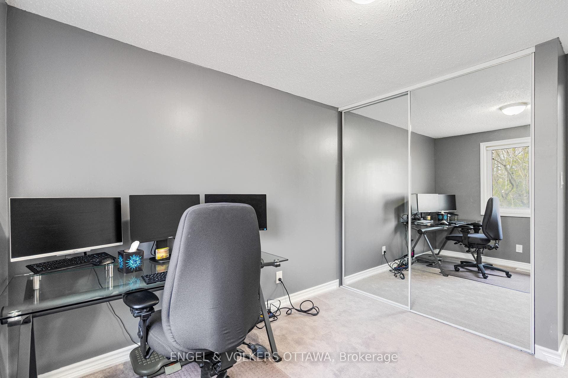 1152 Des Forets Avenue photo 21
