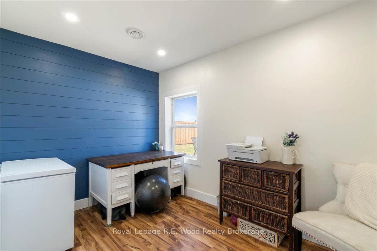 22407 Creek Road photo 24