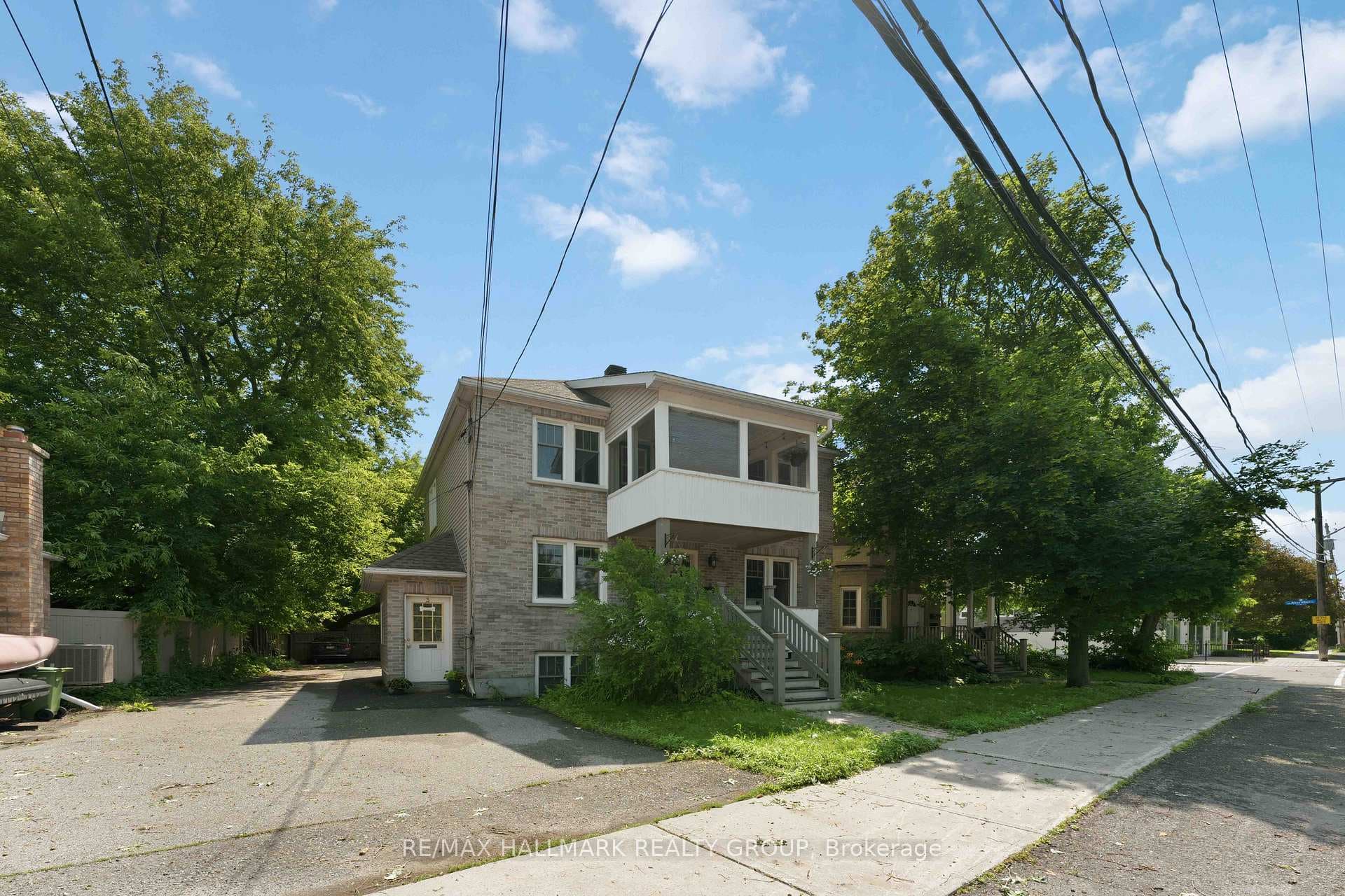 1079 North River Road Unit 1 photo 1
