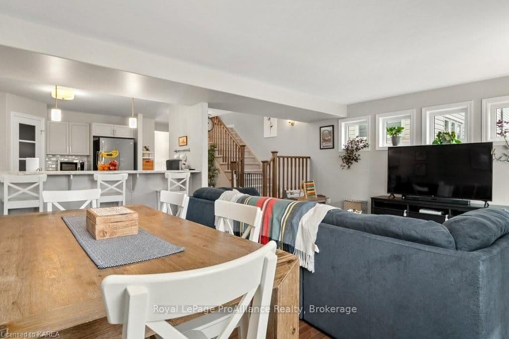 1012 ROSANNA Avenue photo 18