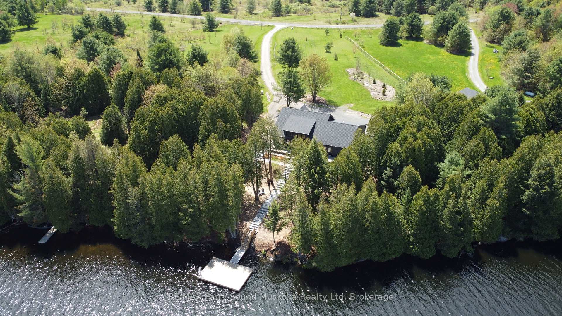 300 ft Turtle Lake Waterfront! Custom Lake House!