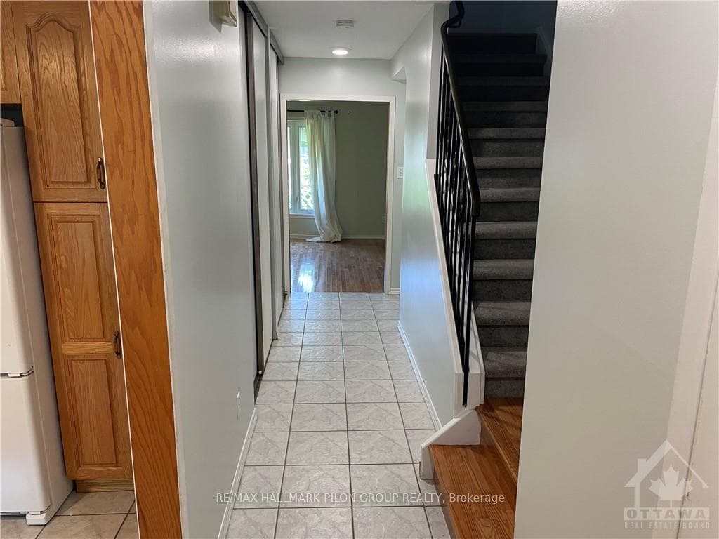 1606 GREY NUNS Drive photo 3