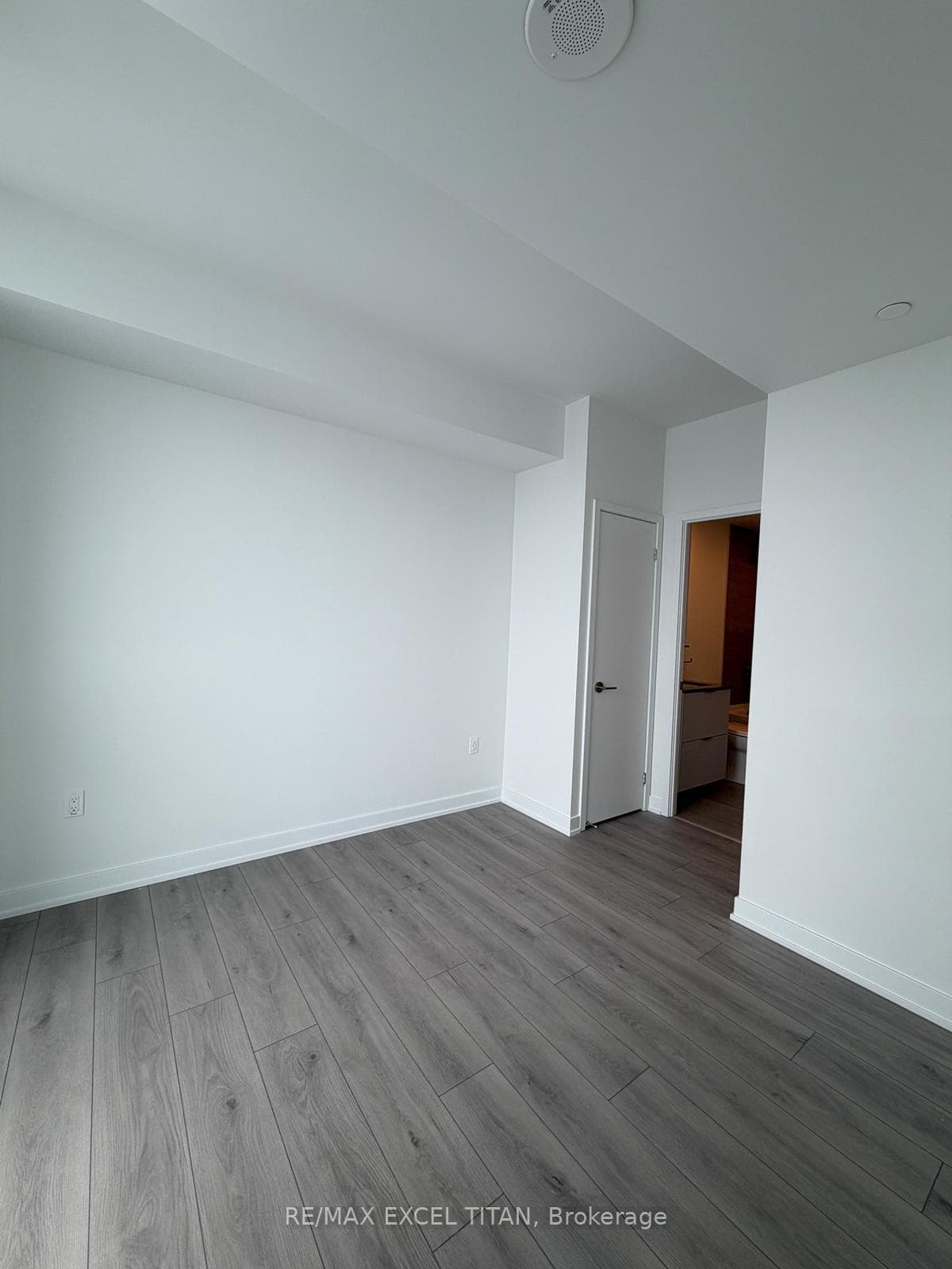 1 Fairview Road Unit 1711 photo 16