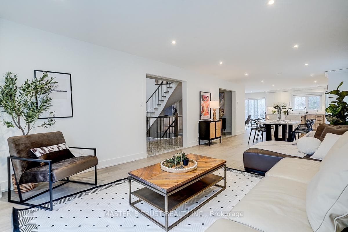 10 Melchior Crescent photo 11