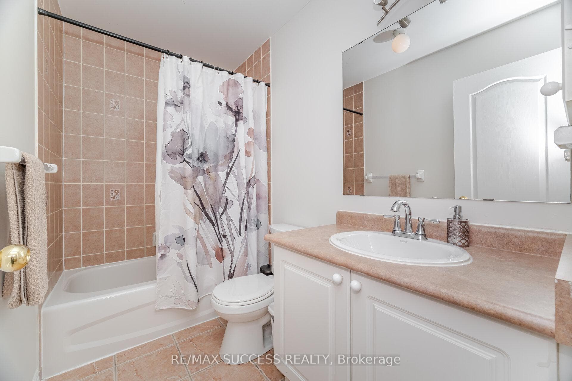 3570 Southwick Street photo 31