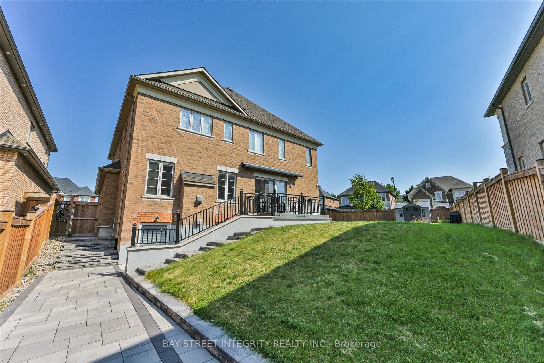96 Mitchell Place photo 39
