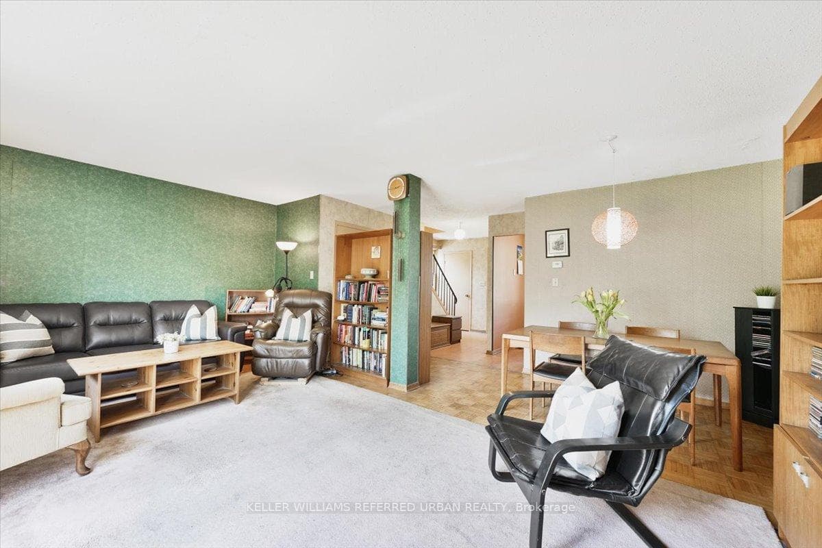 163 Freshmeadow Drive photo 9