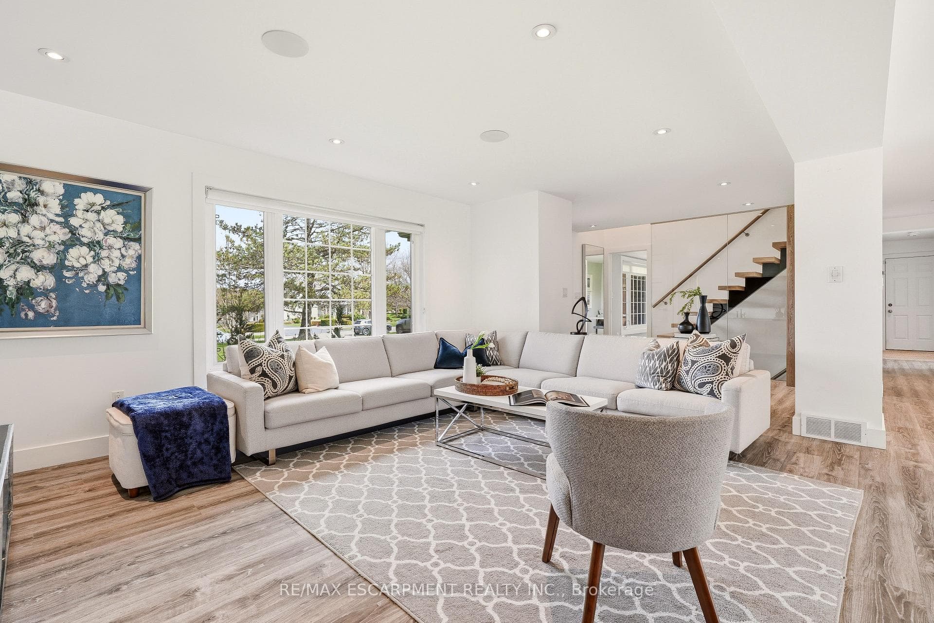 26 Weneil Drive photo 9
