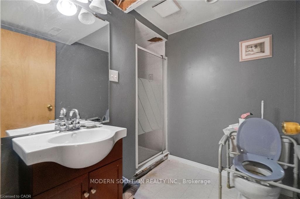 108 Fassett Court photo 22