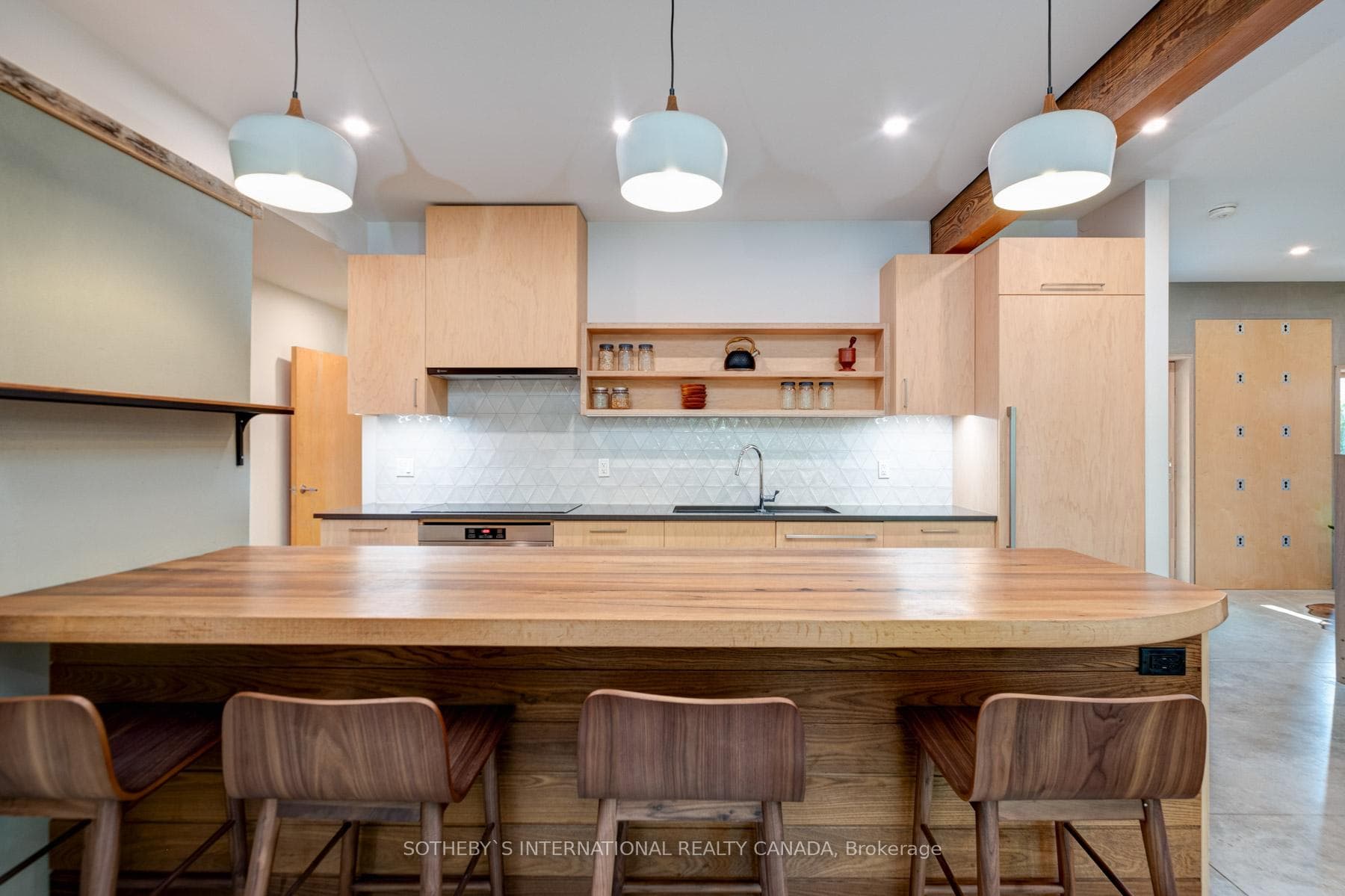Custom wood kitchen w/ reclaimed wood Bar
