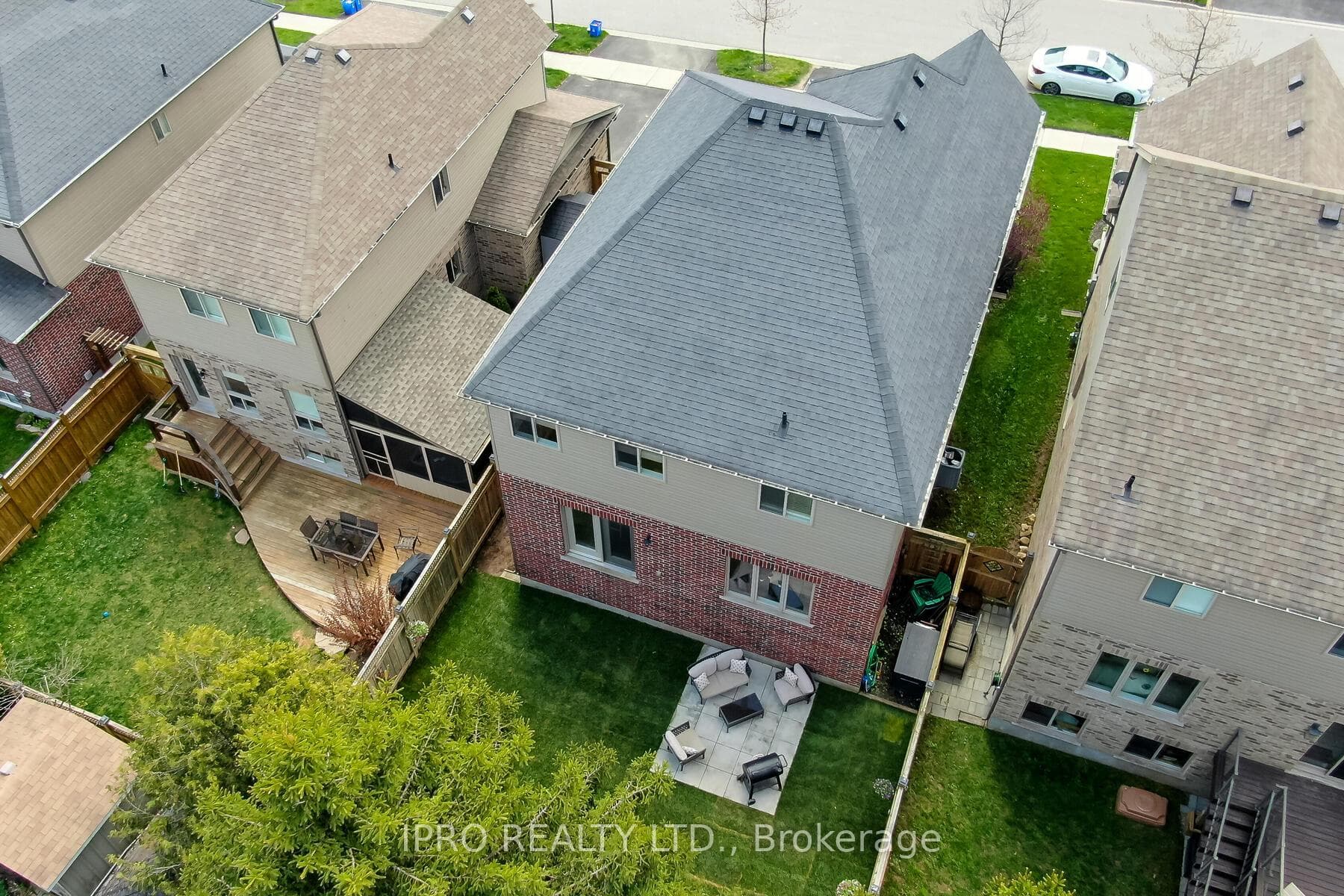 81 Wardlaw Avenue photo 31