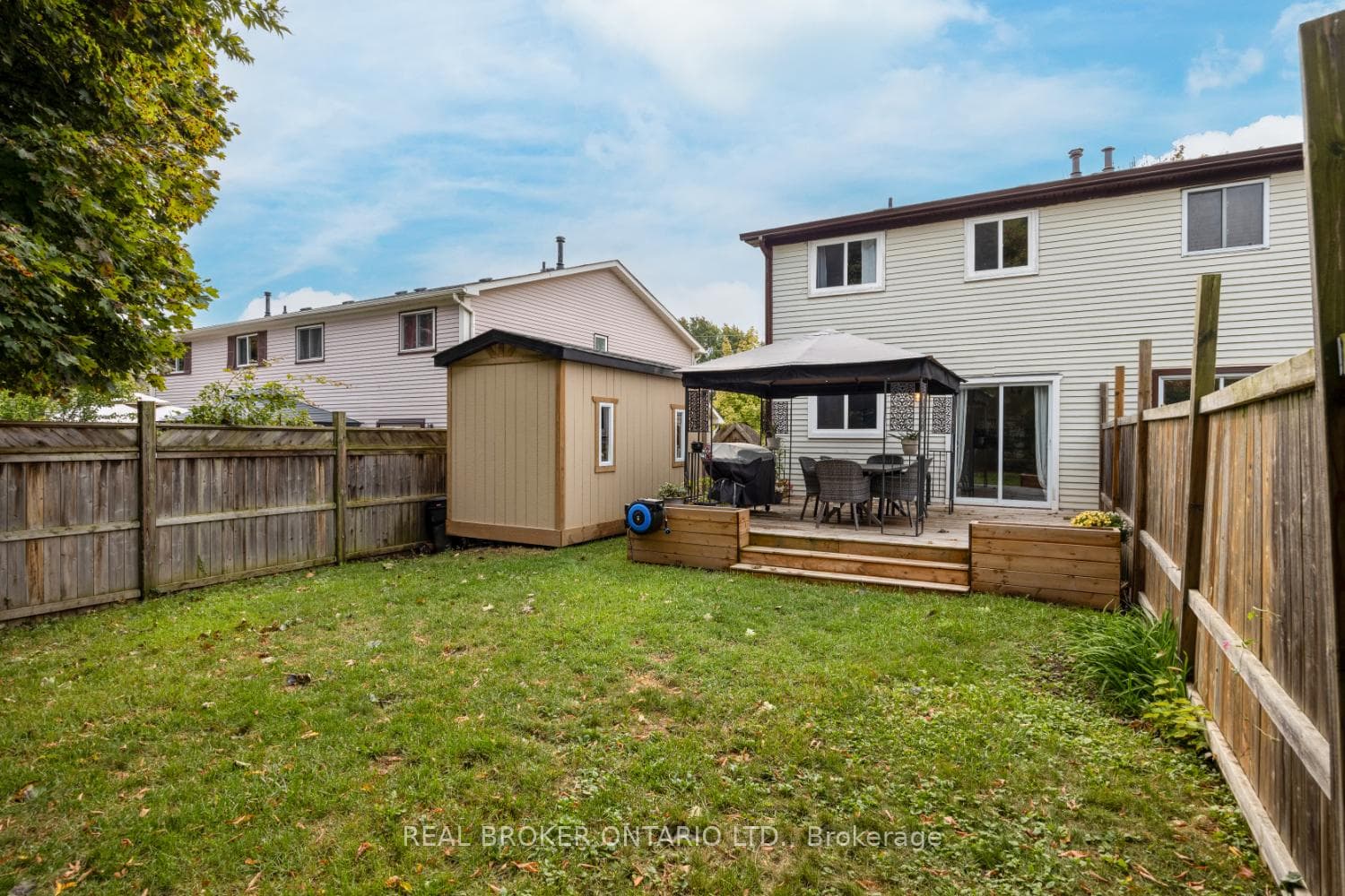 96 Martin Road photo 40