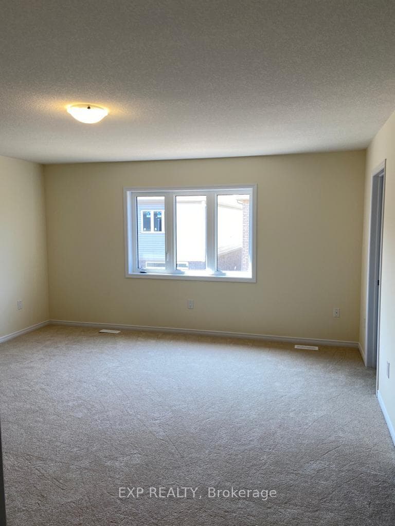 19 Sara Drive photo 10