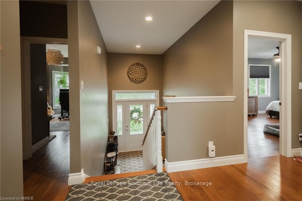 5 PLEASANTVIEW Place photo 15