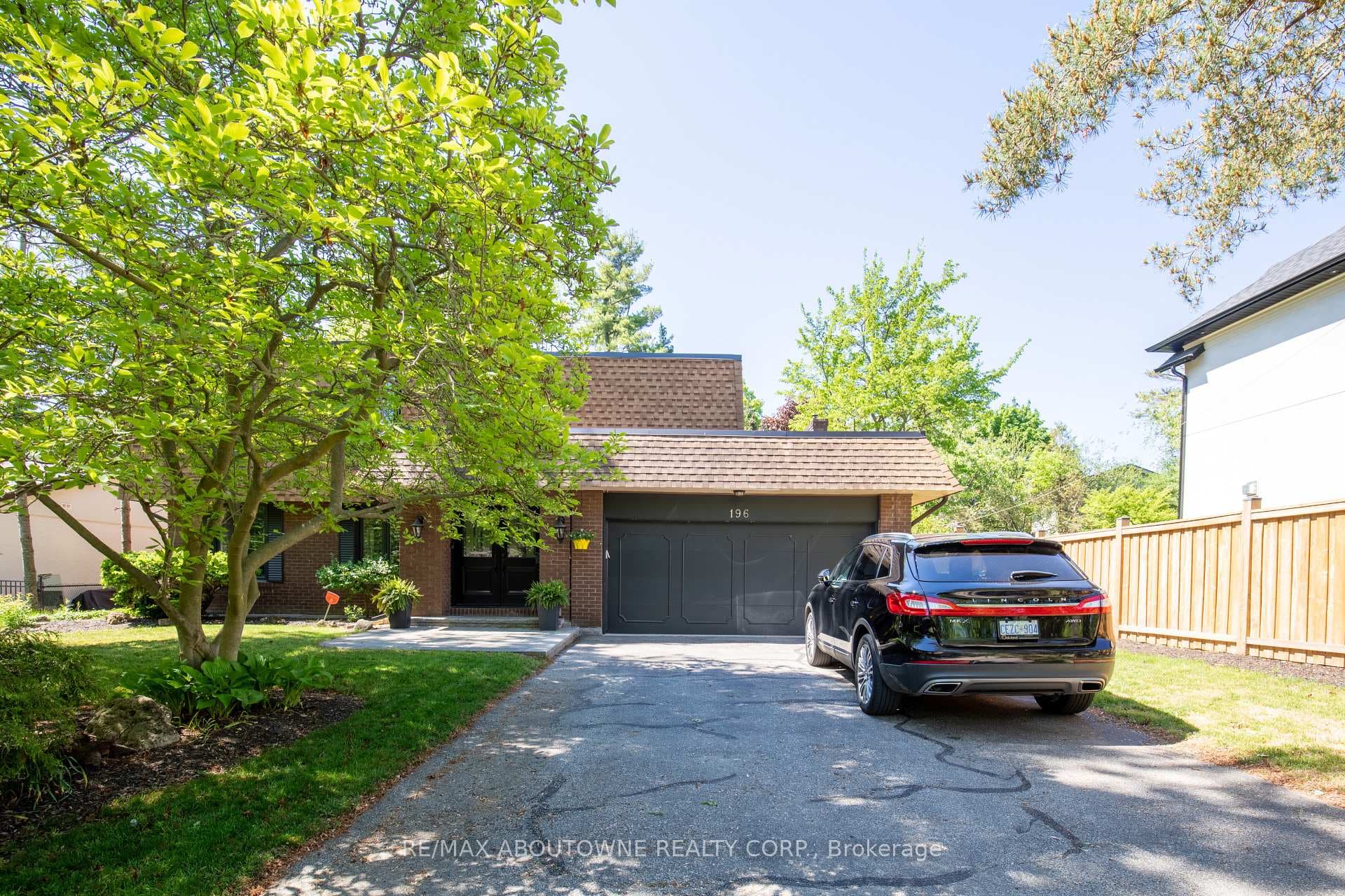 196 Charnwood Drive photo 1