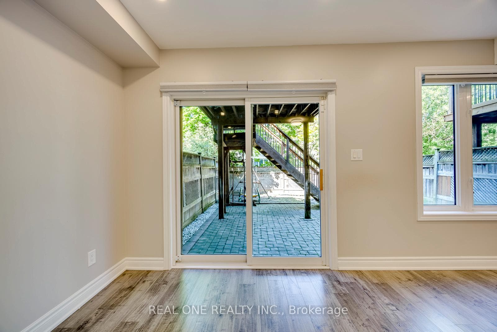 2379 Wasaga Drive photo 43