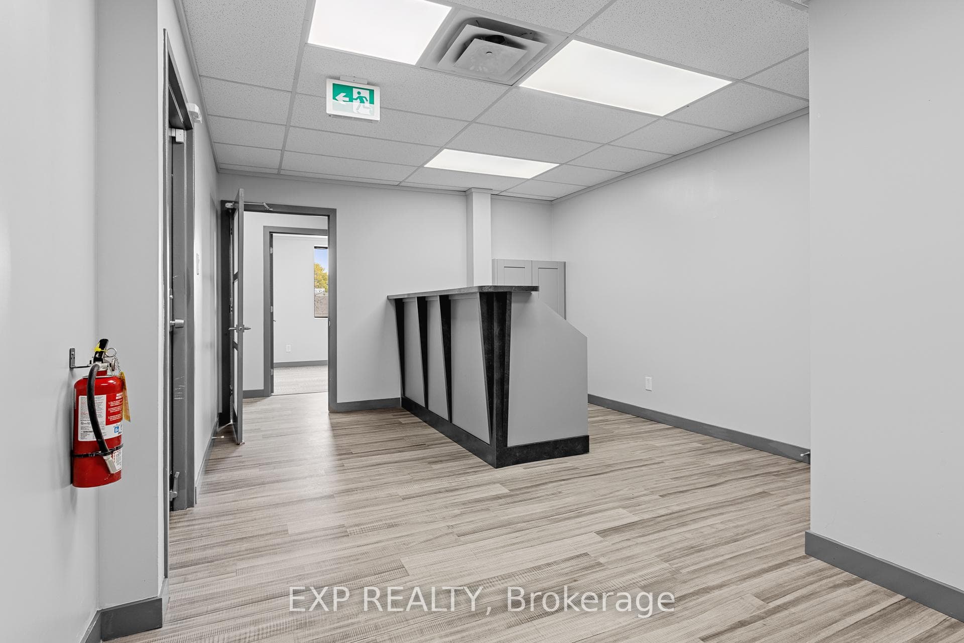 1600 Laperriere Avenue Unit 201 photo 11