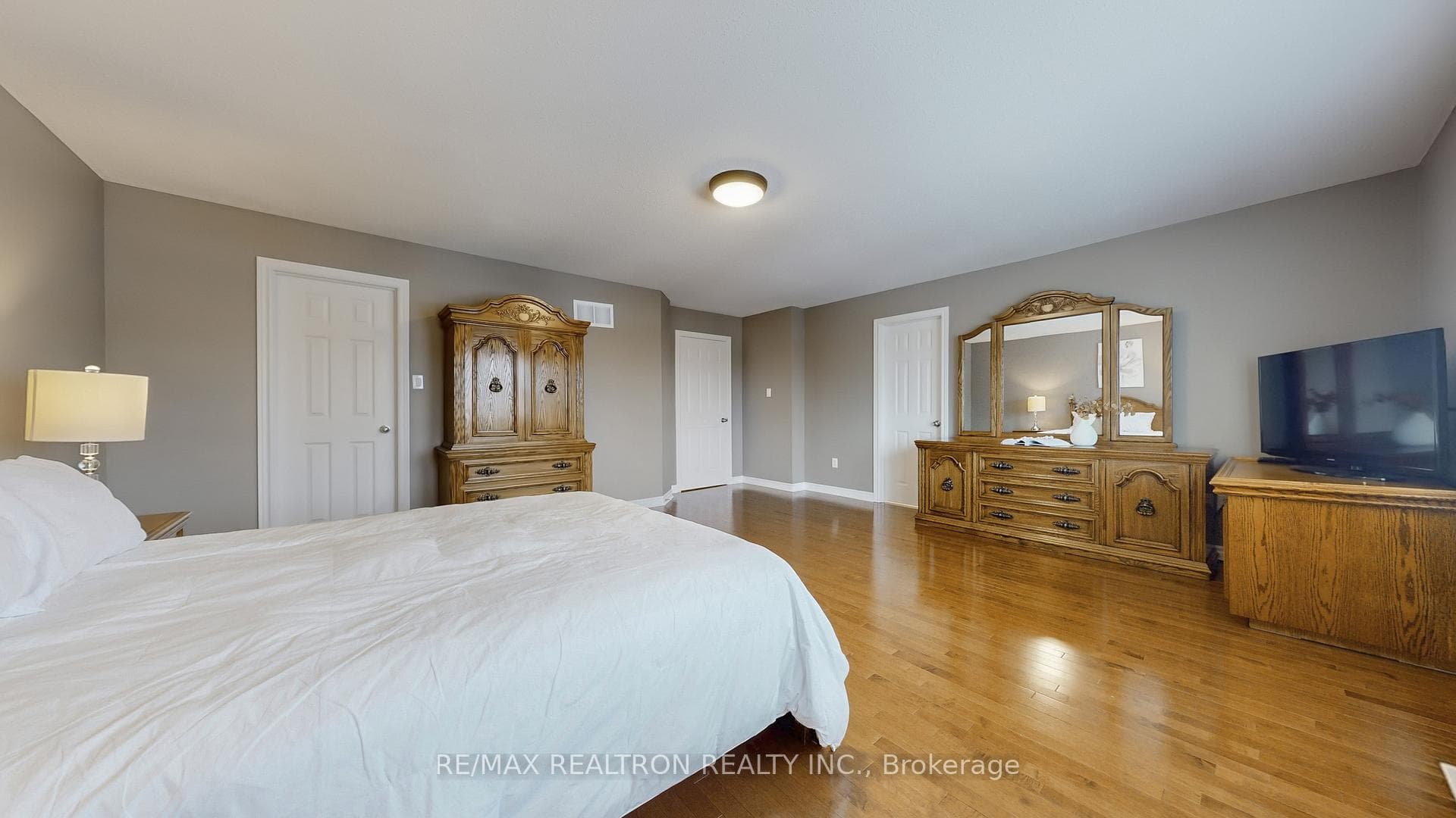 60 Andrew Hill Drive photo 20