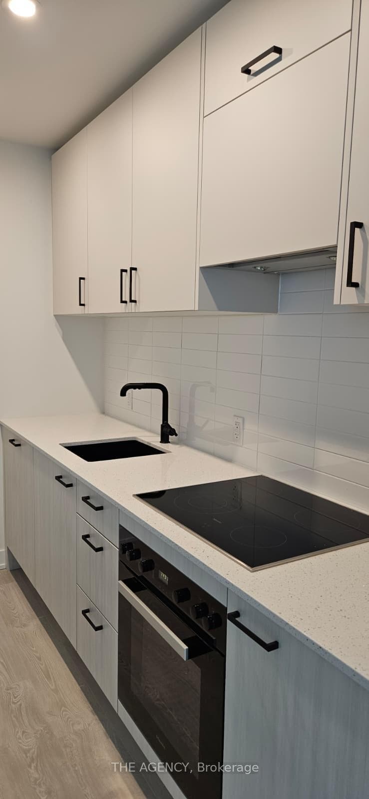 1 Quarrington Lane Unit 2005 photo 8